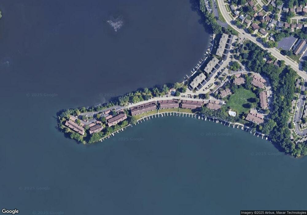 812 Cliffs Dr unit 101F Heat, Hot Water, Ypsilanti, MI 48198 - photo 1