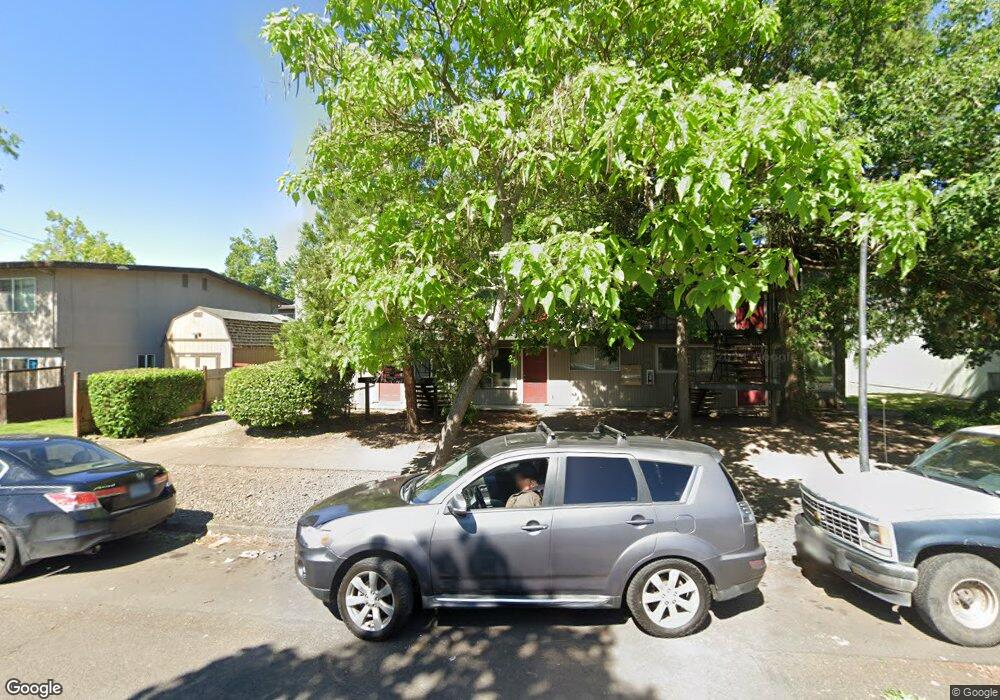 1668 Ferry St, Eugene, OR 97401 - photo 1