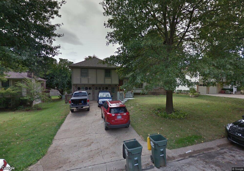 10815 W 71st St, Shawnee, KS 66203 - photo 1