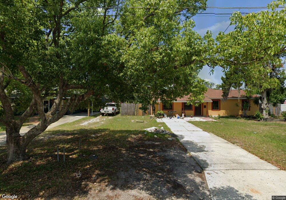 707 N Disston Ave, Tavares, FL 32778 - photo 1