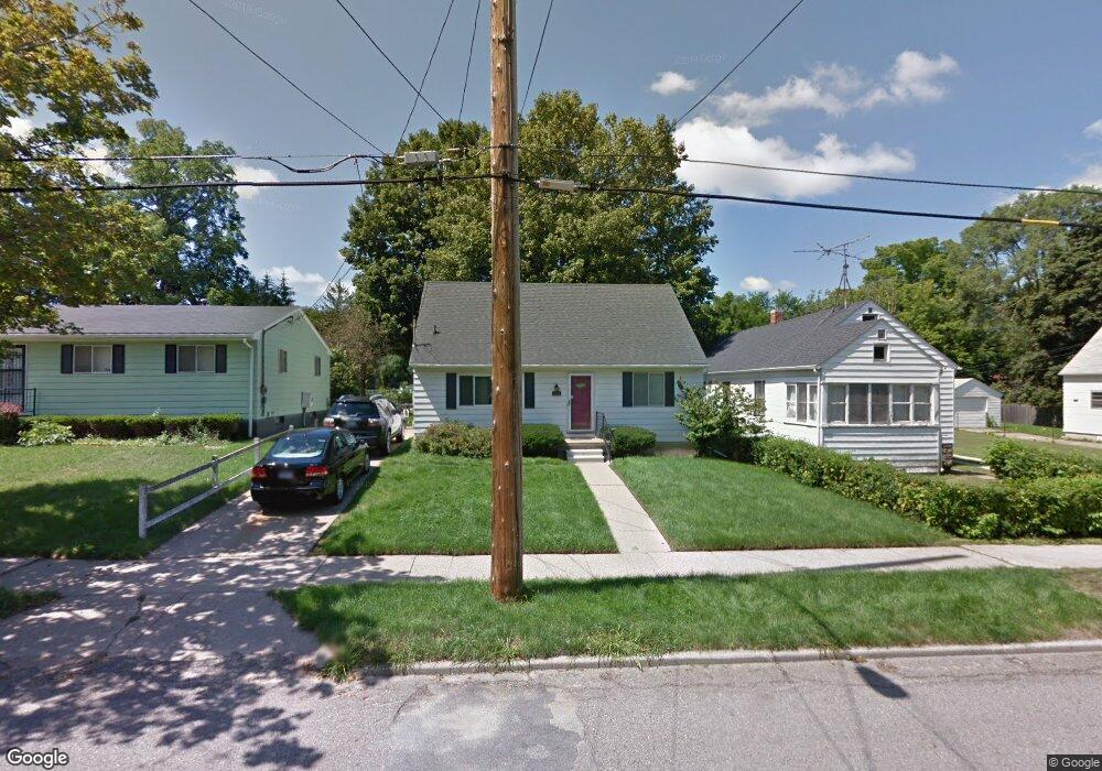 1525 Robertson Ave, Lansing, MI 48915 - photo 1