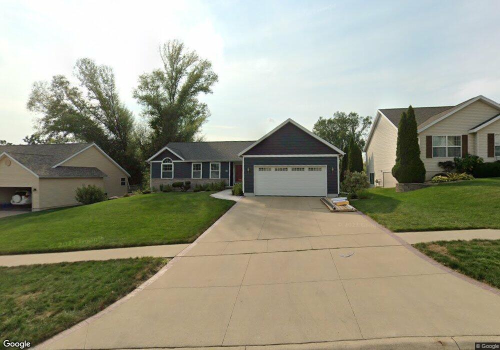 1708 23rd St NW, Cedar Rapids, IA 52405 - photo 1