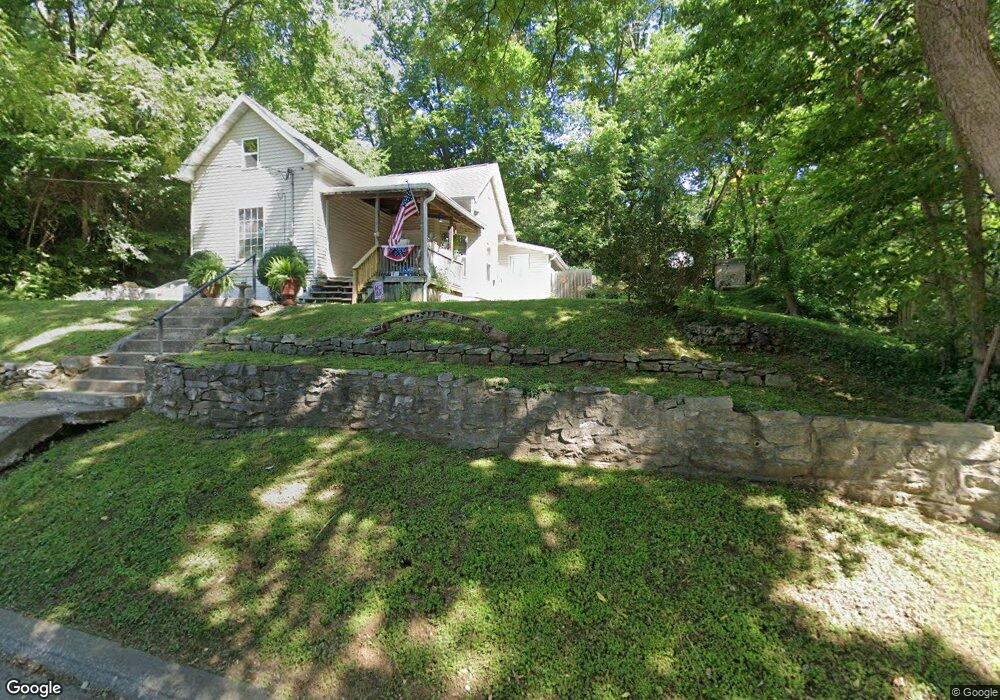 212 Quincy St, Hannibal, MO 63401 - photo 1