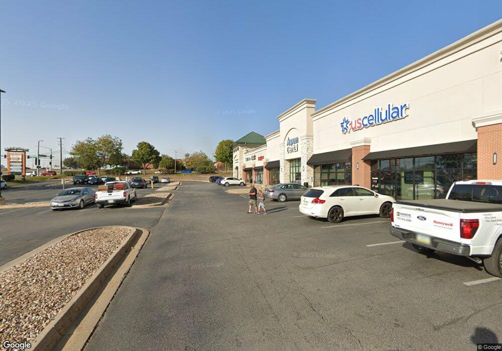 2315 Edgewood Rd SW unit 140, Cedar Rapids, IA 52404 - photo 1