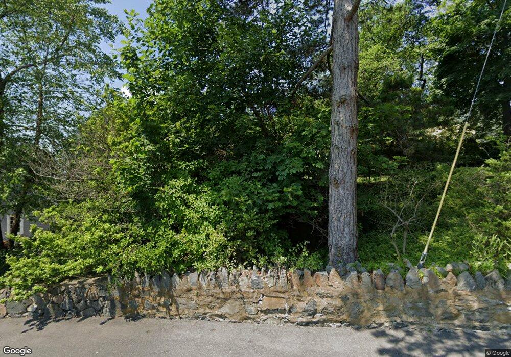 55 Galloupes Point Rd, Swampscott, MA 01907 - photo 1