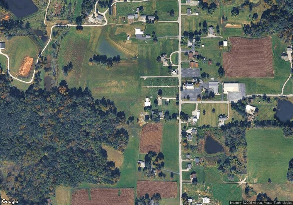 7507 Navilleton Rd, Floyds Knobs, IN 47119 - photo 1