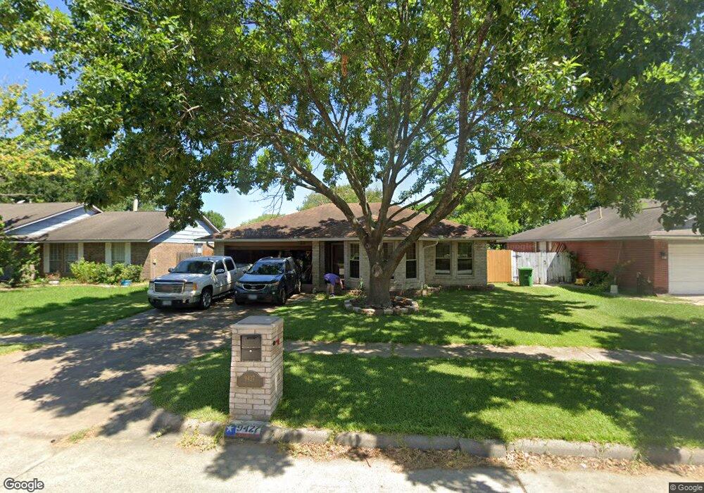 9427 Carmalee St, Houston, TX 77075 - photo 1