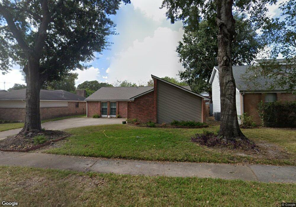 8707 Wildforest Dr, Houston, TX 77088 - photo 1