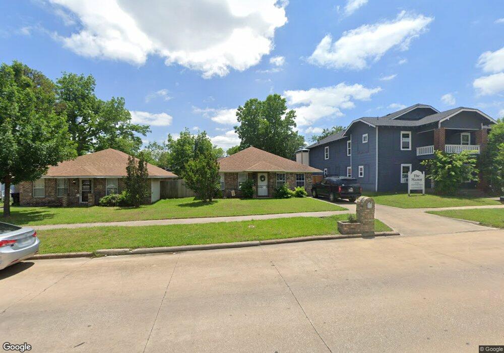 624 W Crawford St, Denison, TX 75020 - photo 1