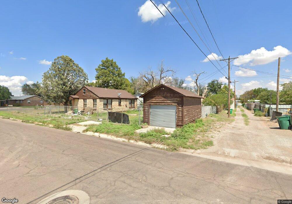 212 W Shipp Dr, Hobbs, NM 88240 - photo 1