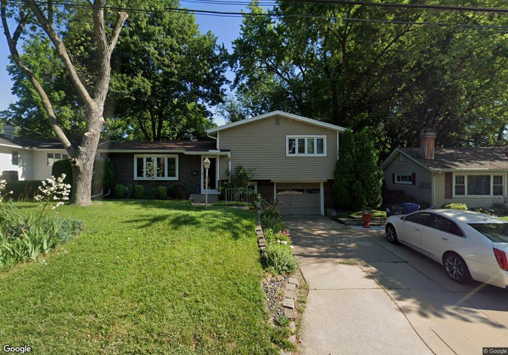 1410 Fairlane Dr, Bettendorf, IA 52722 - photo 1