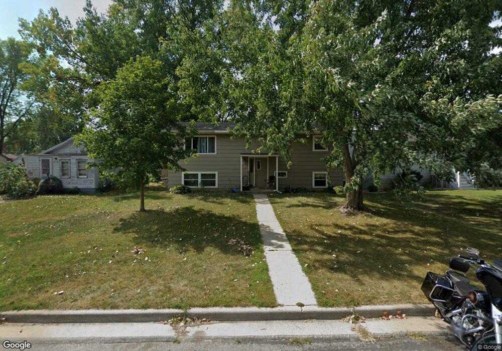 827 N Spring St, New Ulm, MN 56073 - photo 1