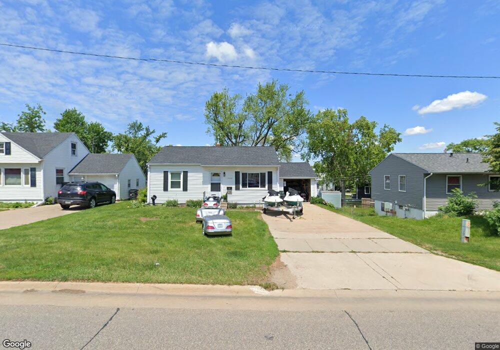 1900 Williams Blvd SW, Cedar Rapids, IA 52404 - photo 1