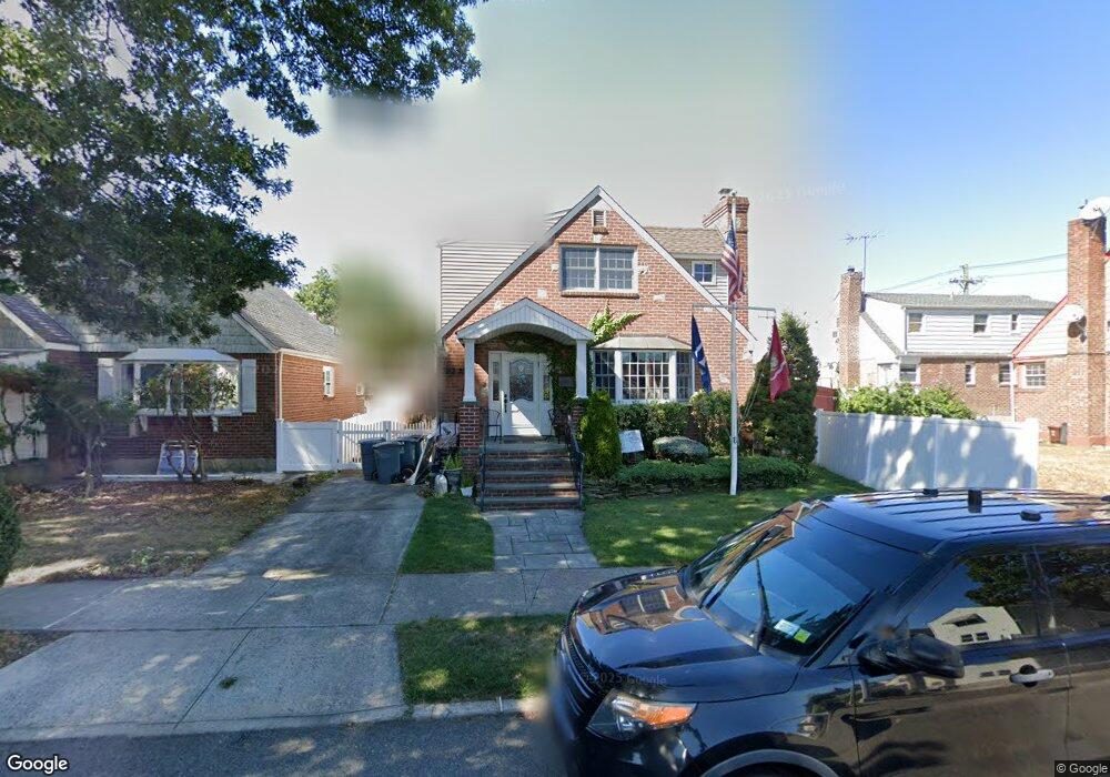 25223 82nd Dr, Bellerose, NY 11426 - photo 1