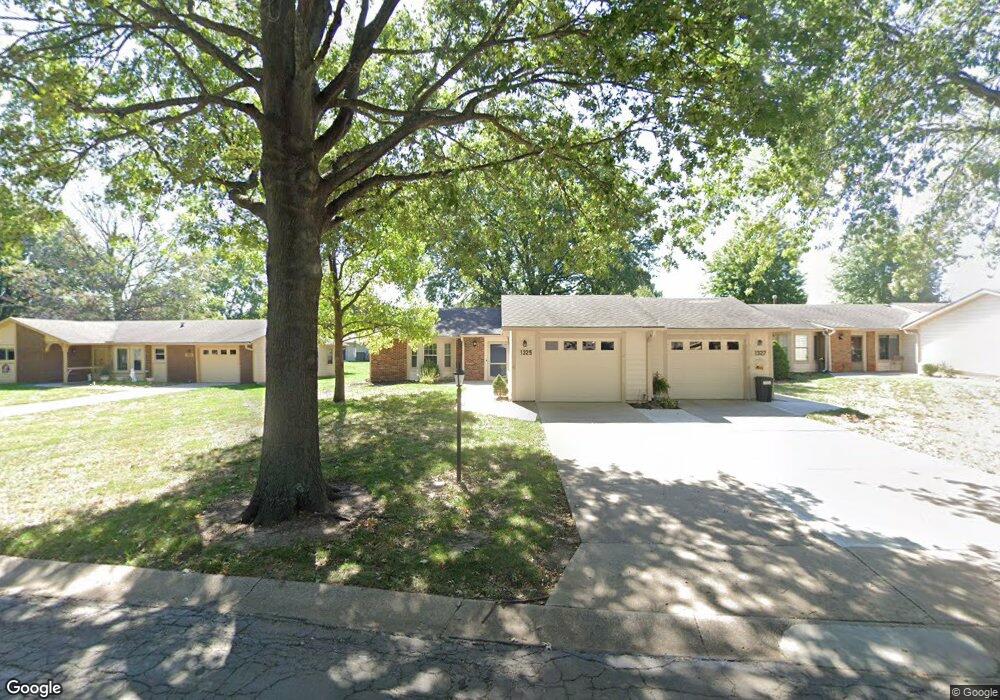 1325 W Johns Blvd, Raymore, MO 64083 - photo 1