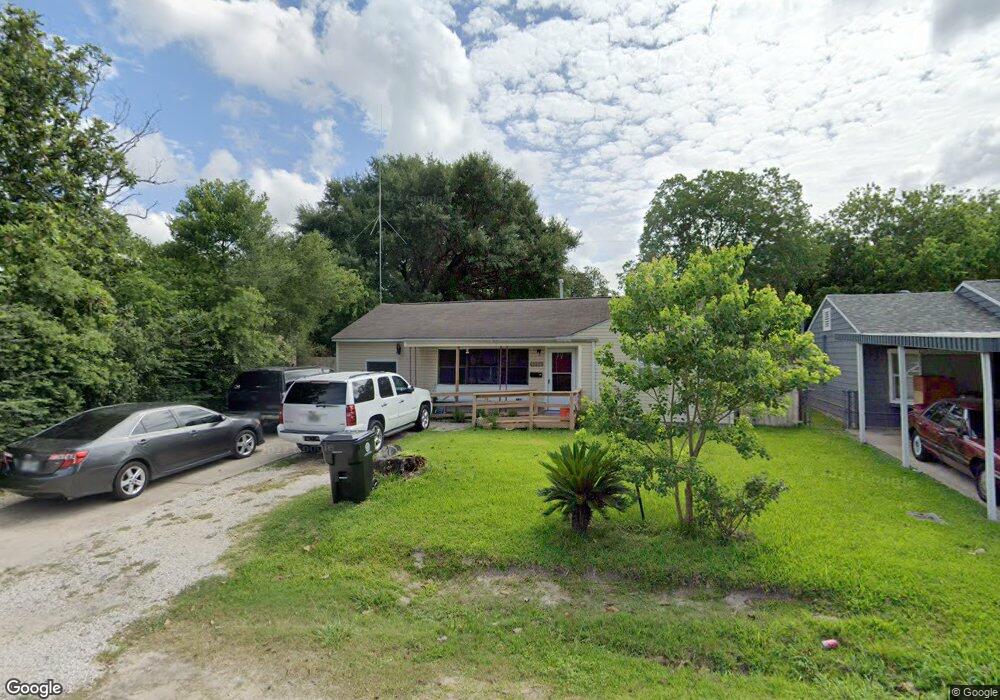9906 Genemaury St, Houston, TX 77088 - photo 1