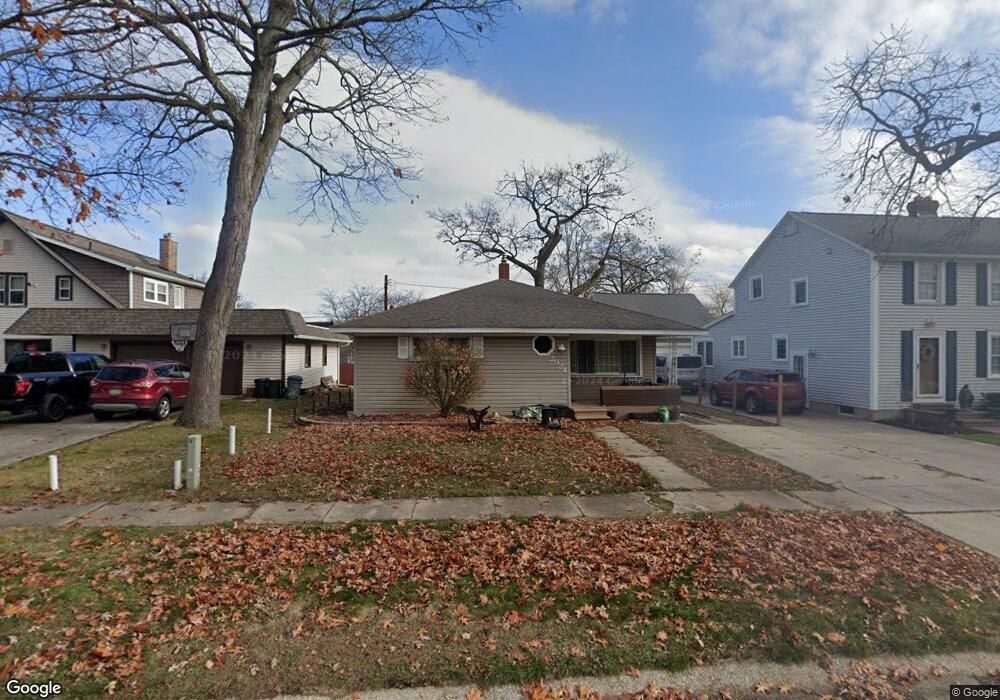 2924 Forest St, Port Huron, MI 48060 - photo 1