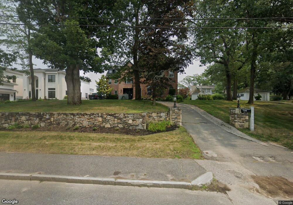 271 Lake Ave, Worcester, MA 01604 - photo 1