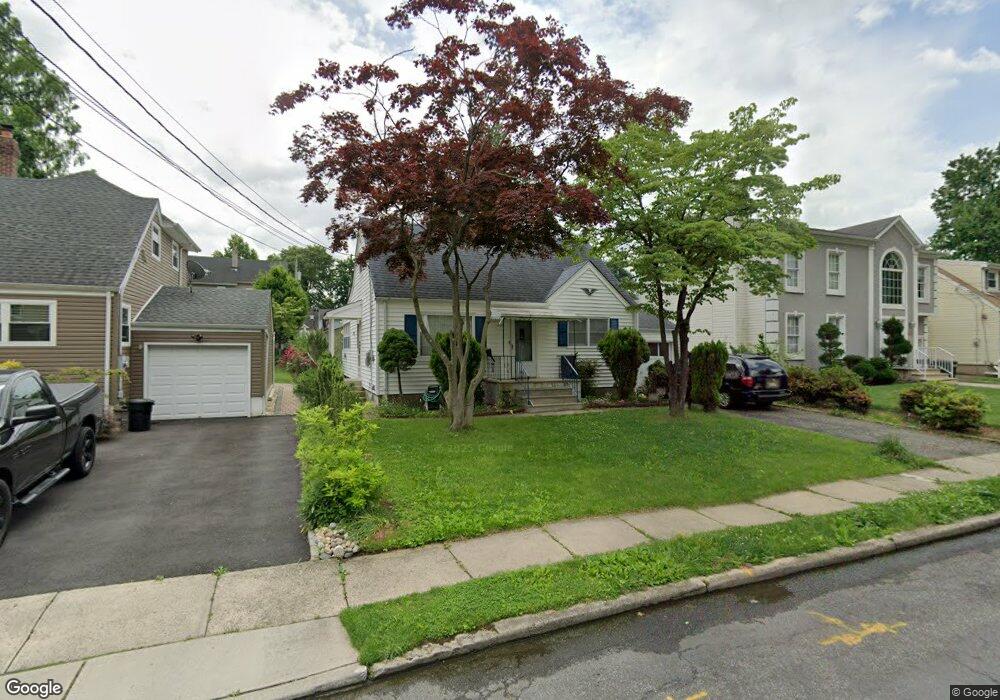 733 Pinewood Rd, Union, NJ 07083 - photo 1