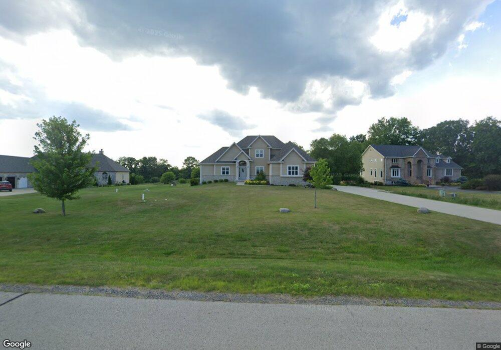 W269N5163 Carlene Dr, Pewaukee, WI 53072 - photo 1