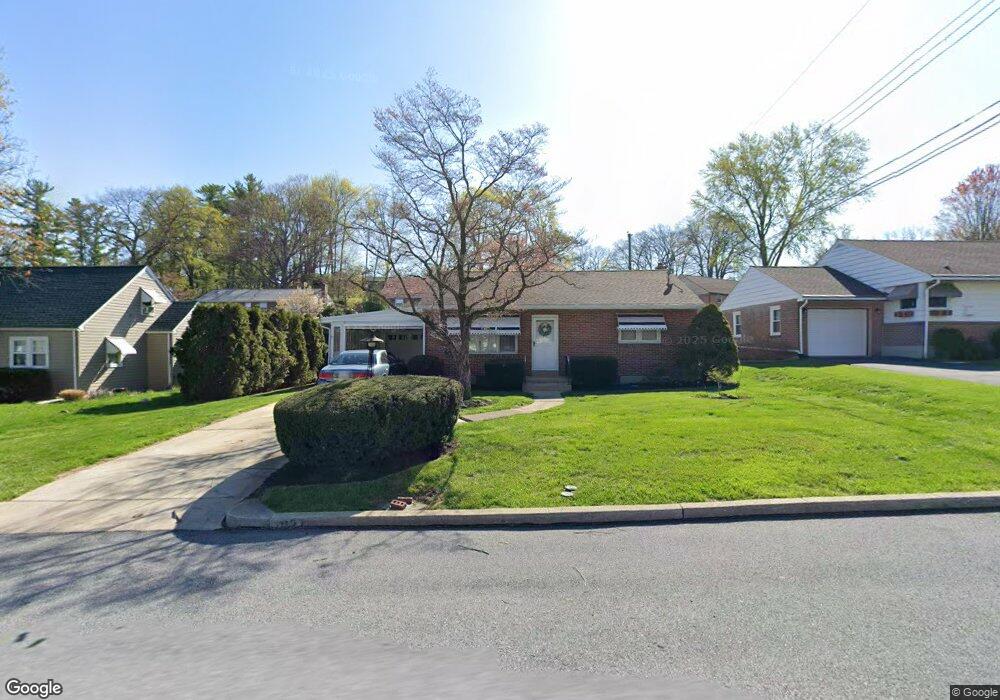 3027 Elm Rd, Reading, PA 19605 - photo 1