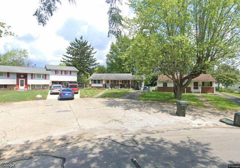 916 Maurine Dr, Columbus, OH 43228 - photo 1