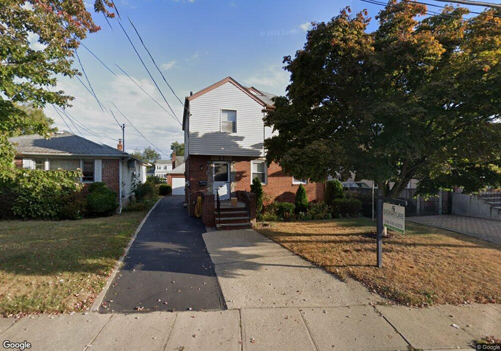 1086 Tulip Ave unit 1, Franklin Square, NY 11010 - photo 1