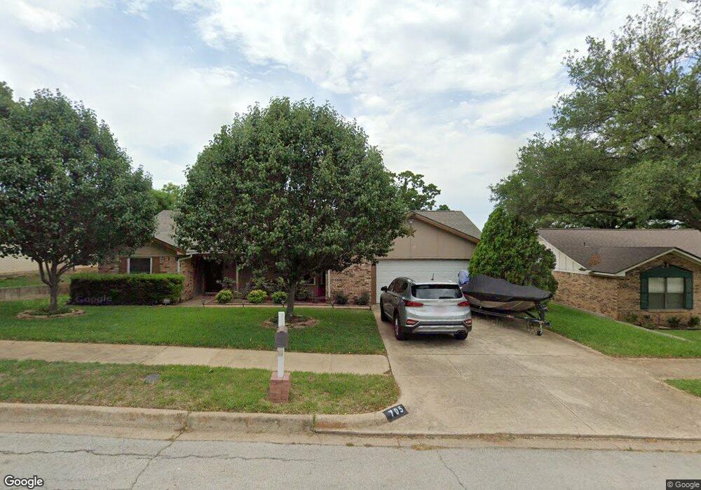 705 Glenhaven Dr, Hurst, TX 76054 - photo 1