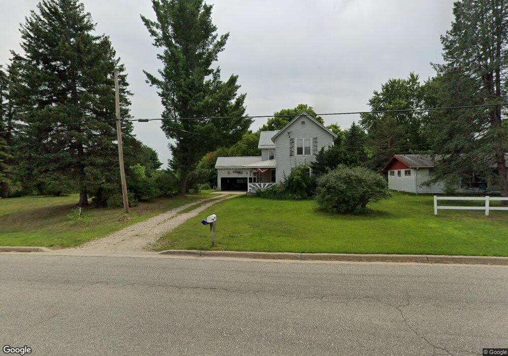 613 W Church Ave, Reed City, MI 49677 - photo 1