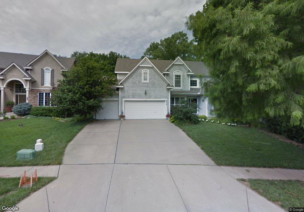 8510 Twilight Ln, Lenexa, KS 66219 - photo 1