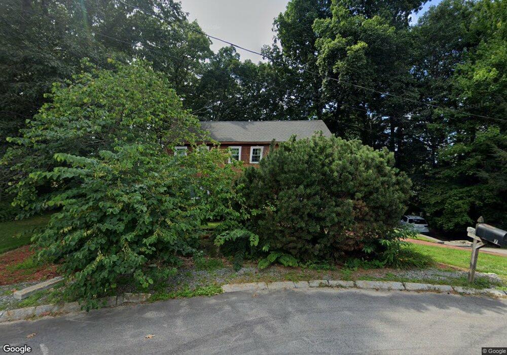 7 Aspen Ct, Nashua, NH 03062 - photo 1