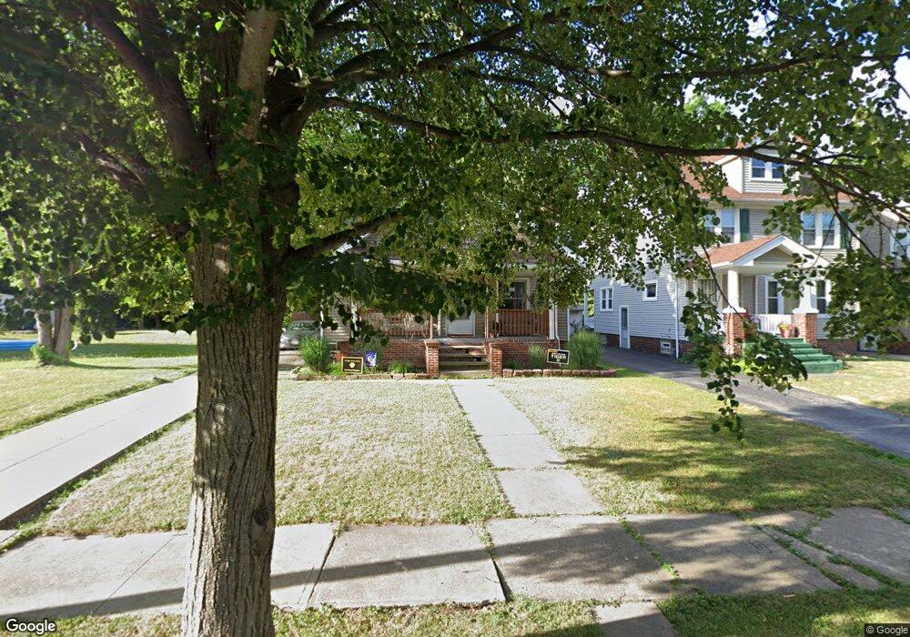 3398 Berkeley Rd, Cleveland, OH 44118 - photo 1
