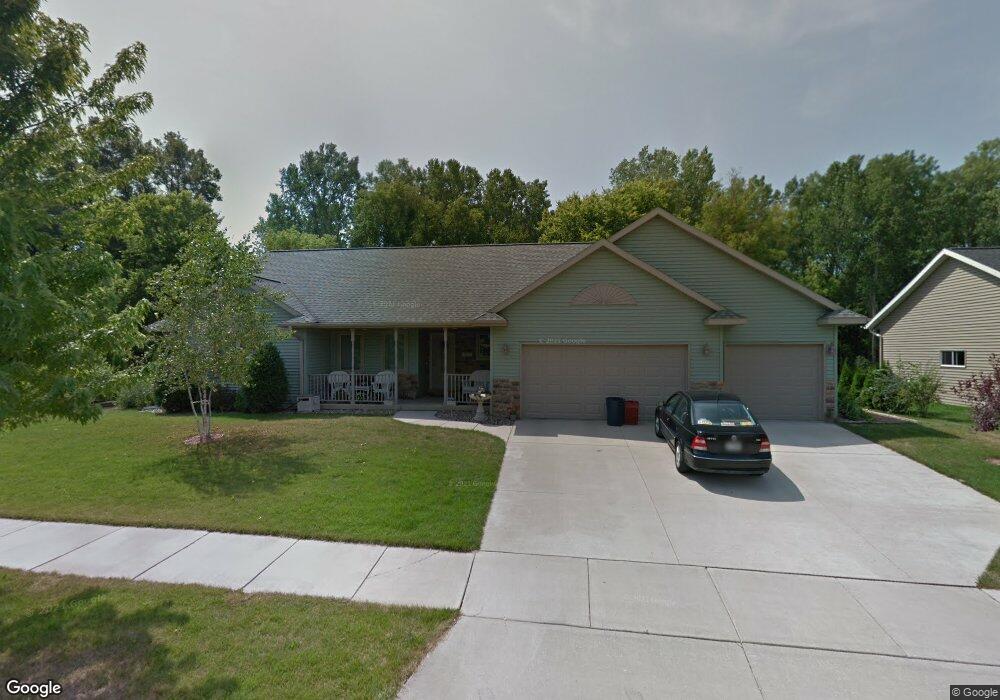 412 Russell Dr S, Holmen, WI 54636 - photo 1