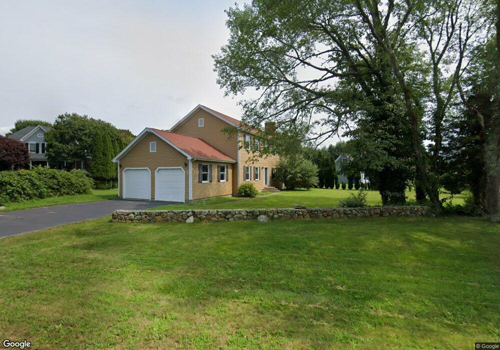 9 Paddock Ct, Wakefield, RI 02879 - photo 1