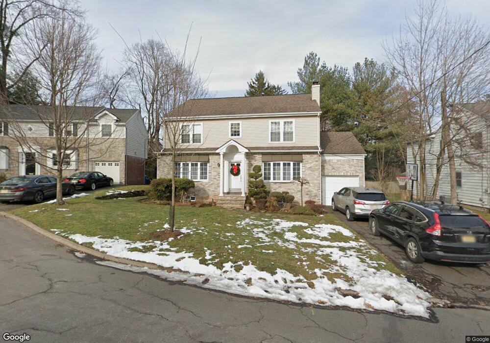 37 Somerset Rd, Tenafly, NJ 07670 - photo 1