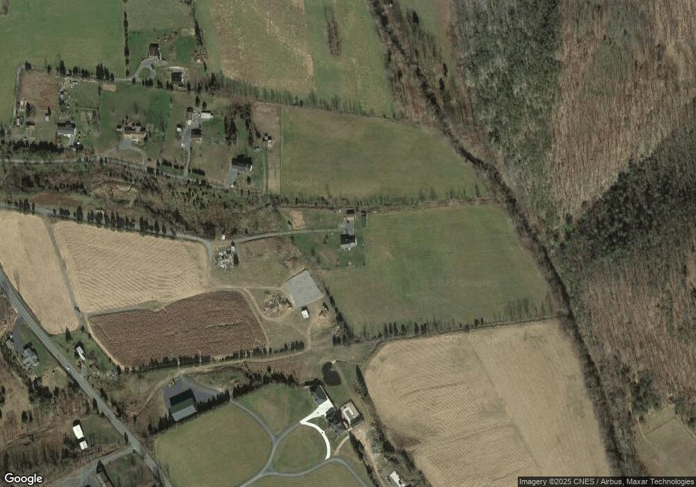 322 Lazy Star Ln, Maysville, WV 26833 - photo 1