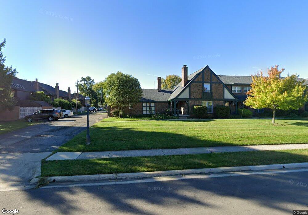 1533 Longeaton Dr unit 1533, Columbus, OH 43220 - photo 1