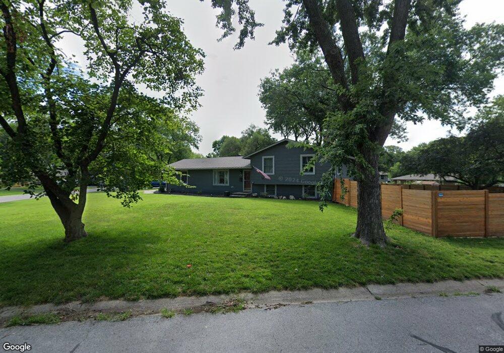 12015 W 68th St, Shawnee, KS 66216 - photo 1