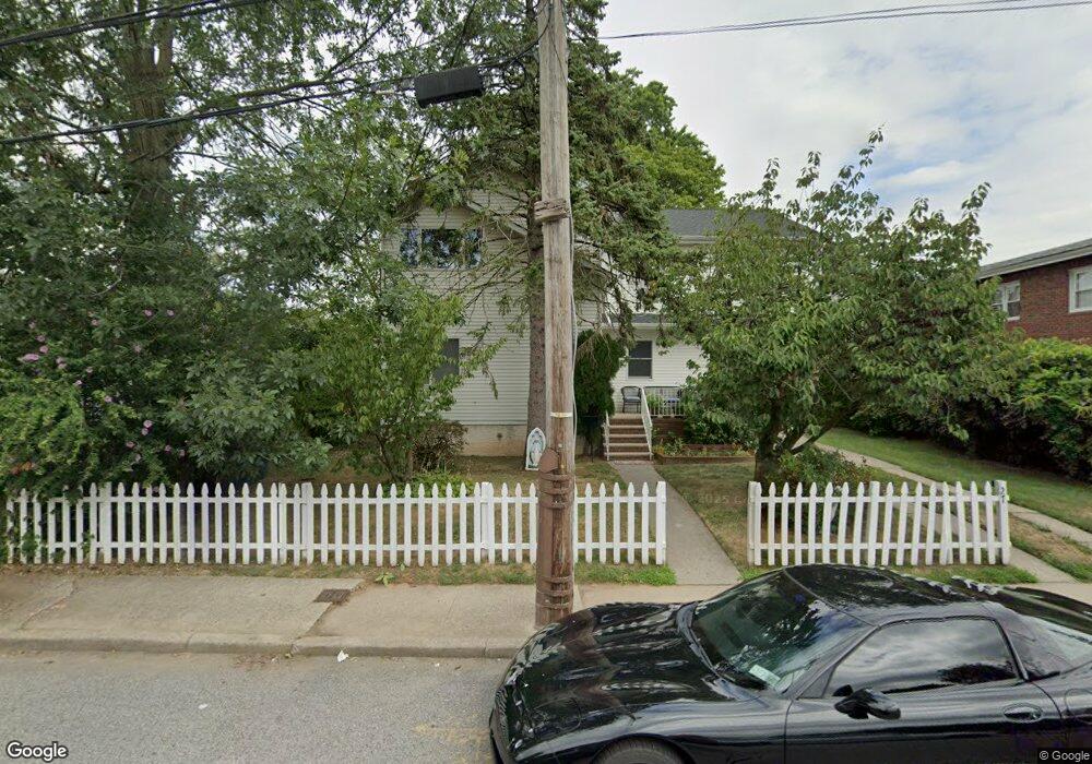 27 Ontario Ave unit 1st floor, Staten Island, NY 10301 - photo 1