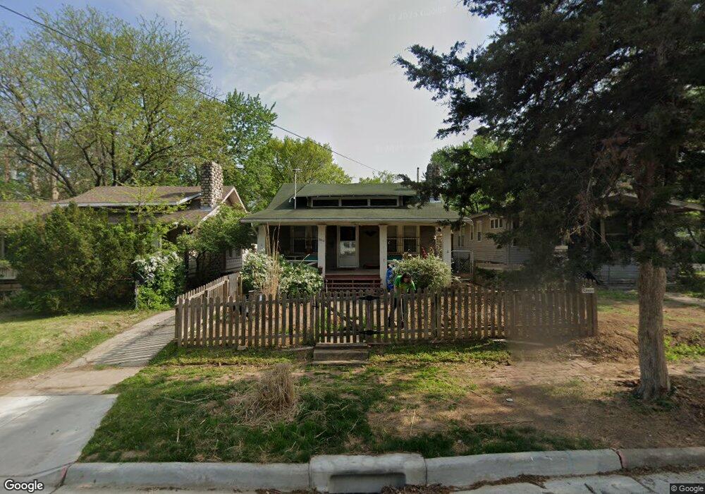 2015 SW 2nd St, Topeka, KS 66606 - photo 1