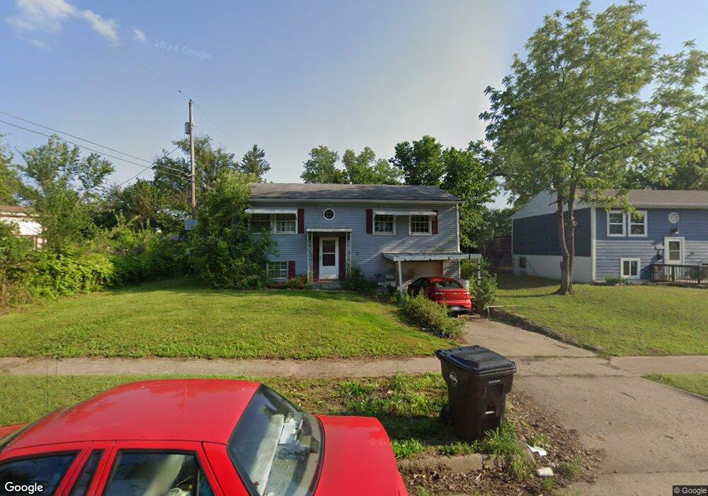 925 SE 36th Terrace, Topeka, KS 66605 - photo 1