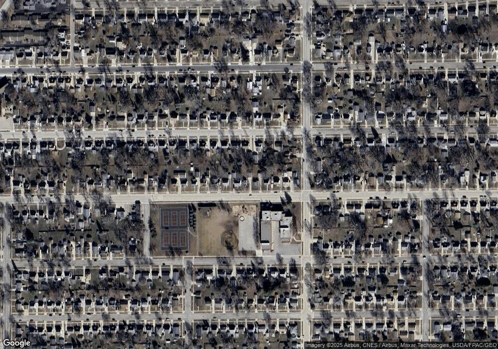 1911 Oakland Ave W, Austin, MN 55912 - photo 1