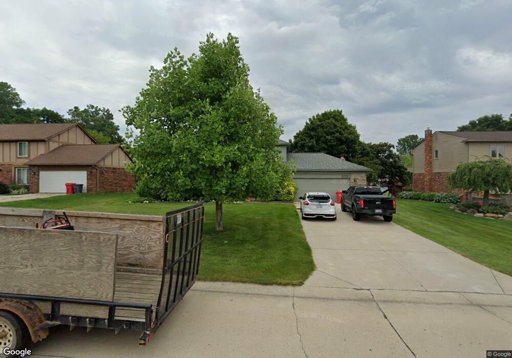 2123 Kolomyia St, West Bloomfield, MI 48324 - photo 1