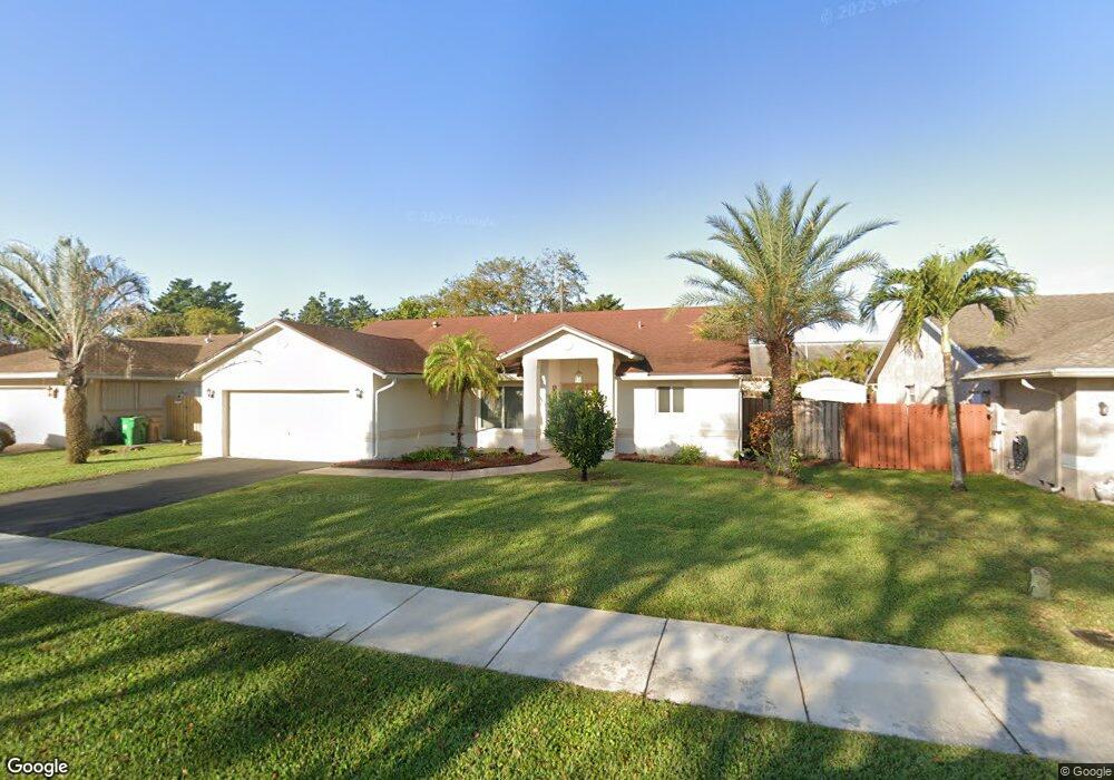 4271 SW 78th Dr, Davie, FL 33328 - photo 1