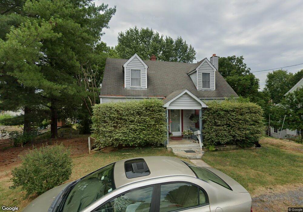 360 Crawford St, Strasburg, VA 22657 - photo 1