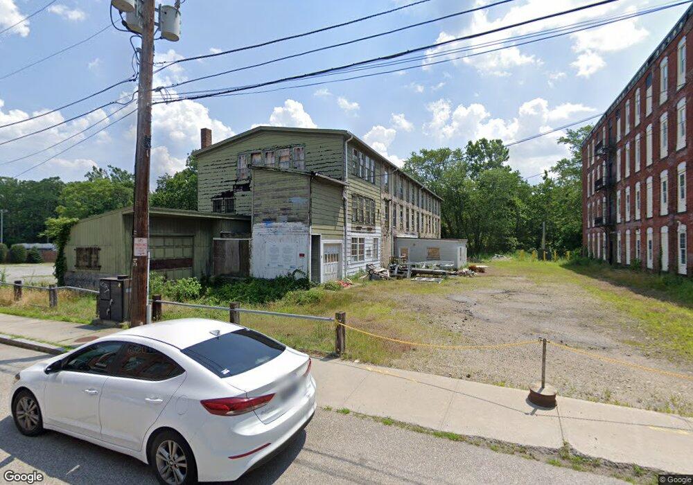 17 Island Place, Woonsocket, RI 02895 - photo 1