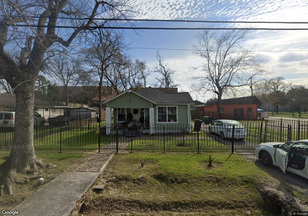 706 King St, Houston, TX 77022 - photo 1