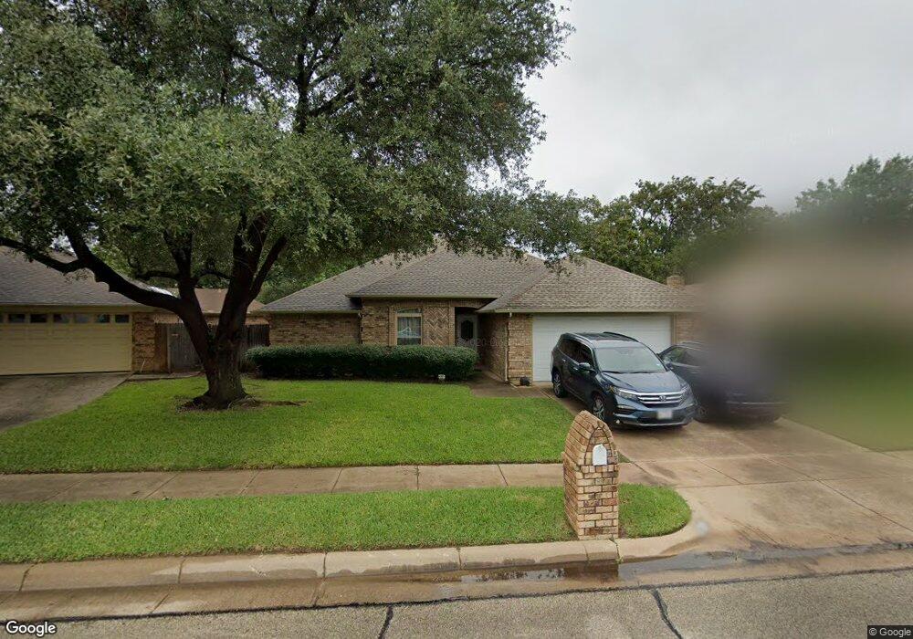 3705 Fieldcrest Ln, Bedford, TX 76021 - photo 1