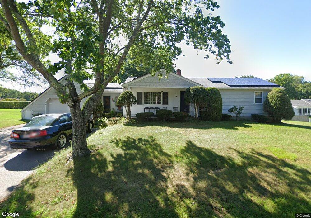 70 Archer St, Bellingham, MA 02019 - photo 1