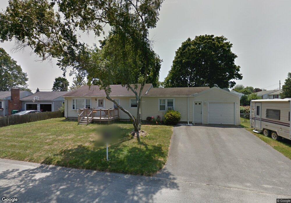 18 Phillips Ave, Middletown, RI 02842 - photo 1